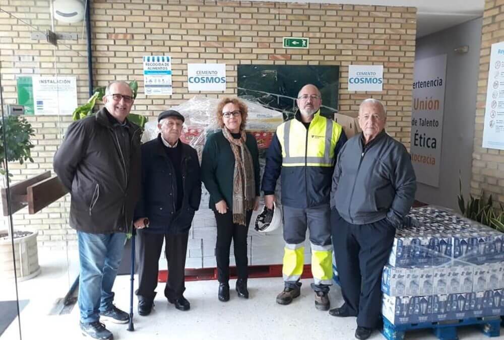 Cementos Cosmos de Niebla dona 1.800 kilos de comida al Banco de Alimentos de Huelva